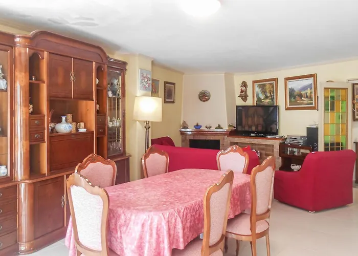 Pet Friendly In * Tossa de Mar